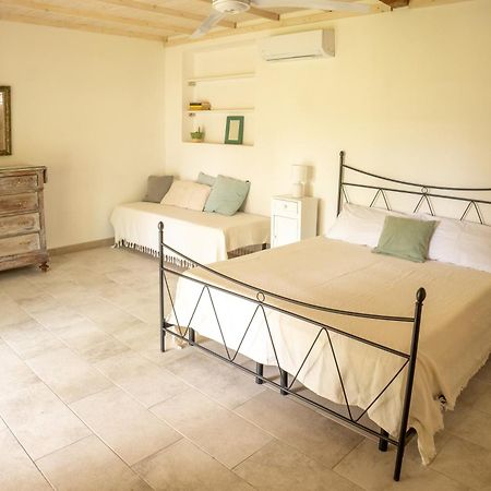 Villa Il Casale à Teulada Extérieur photo